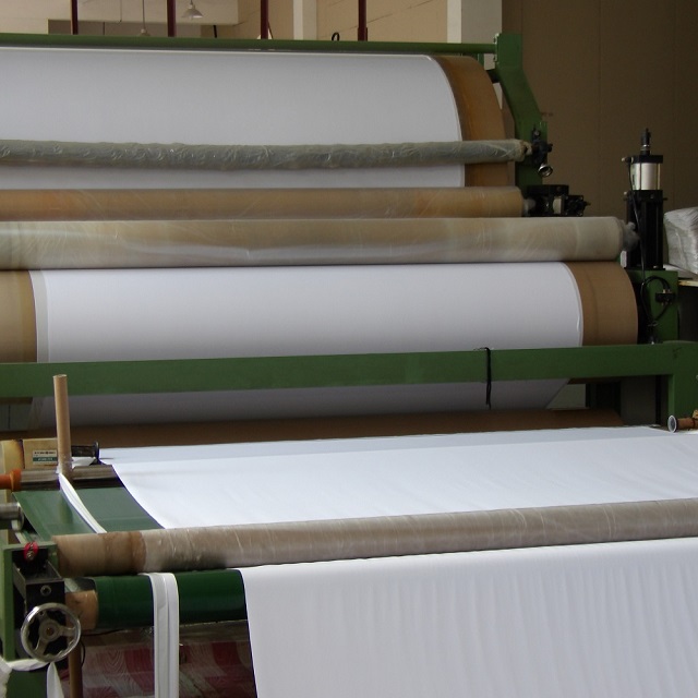Tissu tricoté 100 % polyester laminé avec TPU 0,02 mm pour protège-matelas/imperméable/respirant/anti-acariens/punaises de lit