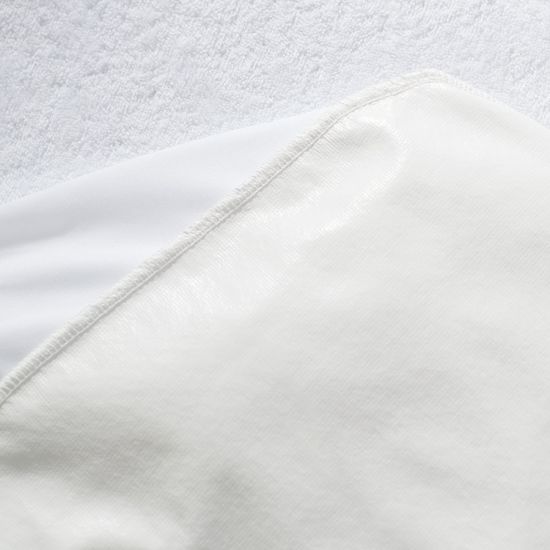 Housse de matelas ajustée 100 % coton éponge hypoallergénique de qualité supérieure.